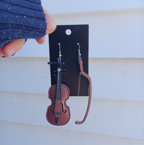》Violin Large Mis-Match Musician Earrings - Picture 4 of 5